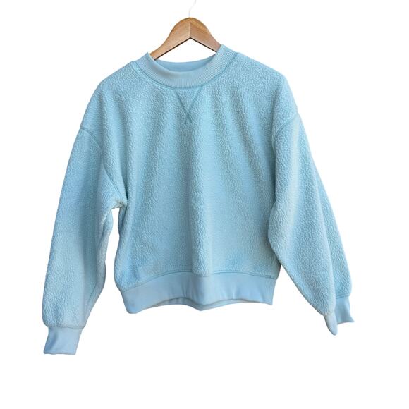 Universal Thread S Fuzzy Sherpa Crewneck Sweatshirt Blue - Picture 1 of 3
